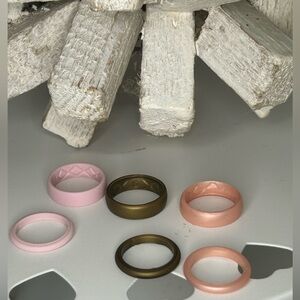 Egnaro 6 pack size 6 rings rubber.